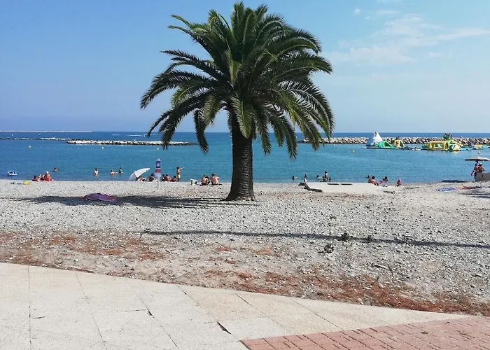 Calme Proximite * サン・ローラン・デュ・ヴァール